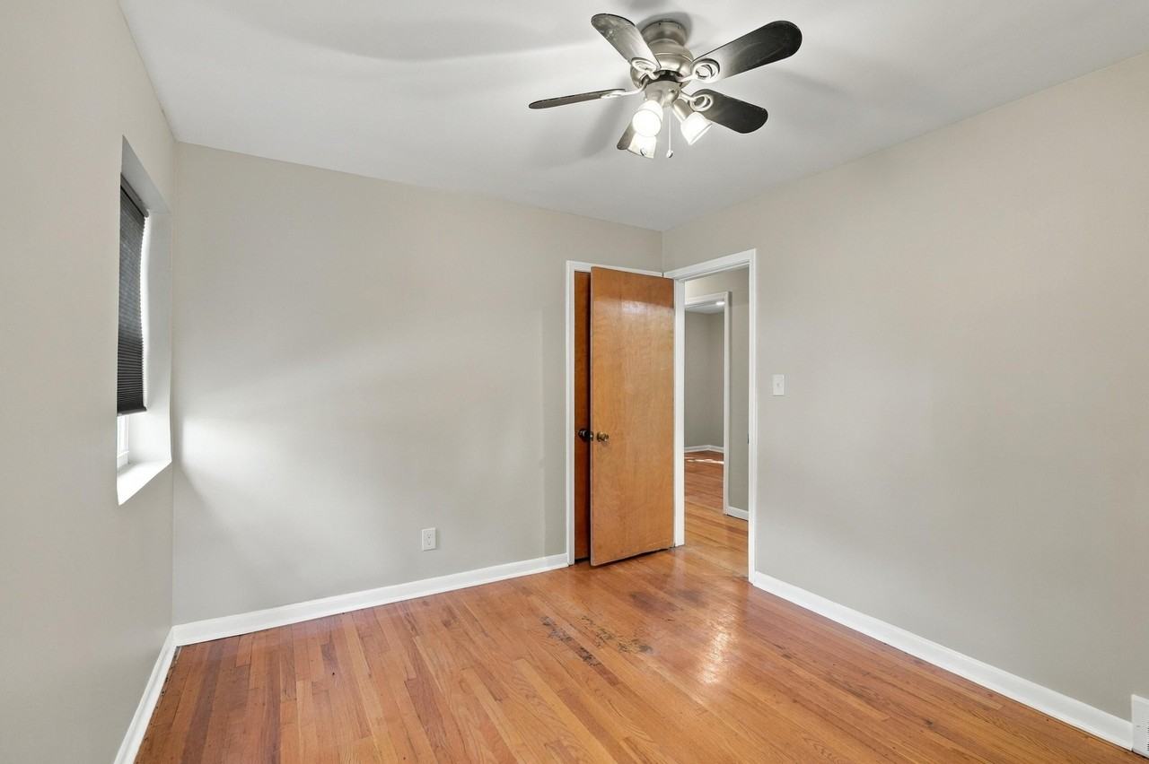 2719 Woodstock Dr #2 - Photo 6 of 25