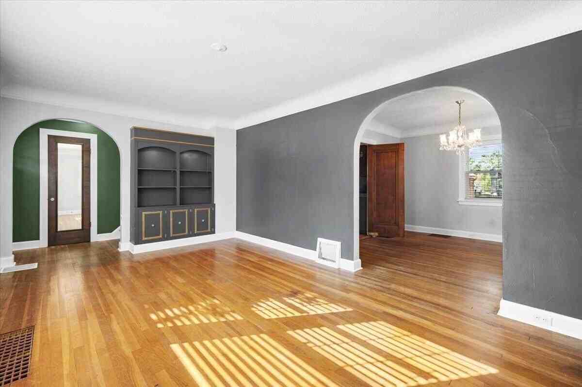1515 Calvin Ave Se - Photo 6 of 38