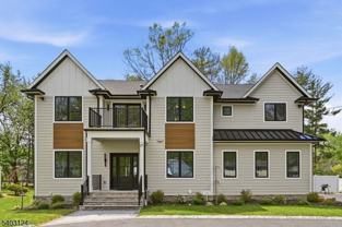17 Arlington Dr - Photo 1 of 1