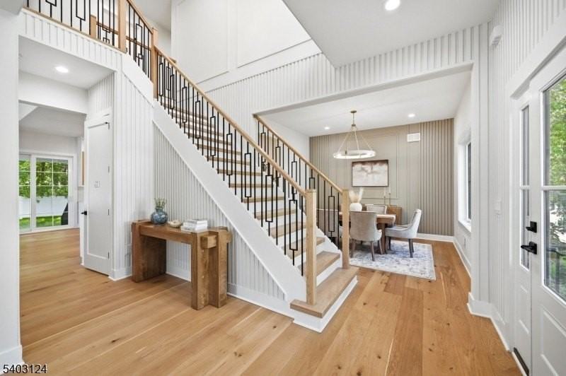 17 Arlington Dr - Photo 2 of 29
