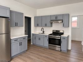 featured image of 51 Schley St #3