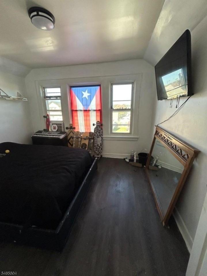37 Peck Ave #3 - Photo 3 of 11