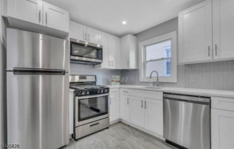 83 Sheridan St Unit 2 - Photo 3 of 9