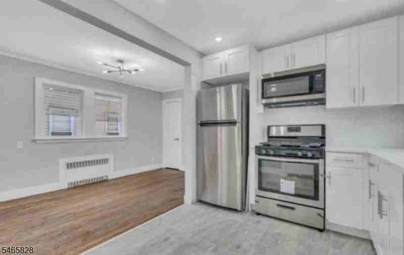 83 Sheridan St Unit 2 - Photo 6 of 9