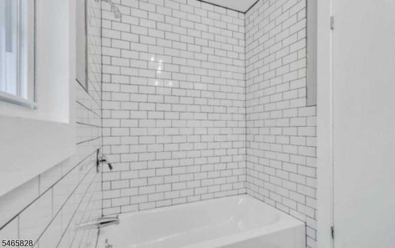 83 Sheridan St Unit 2 - Photo 7 of 9