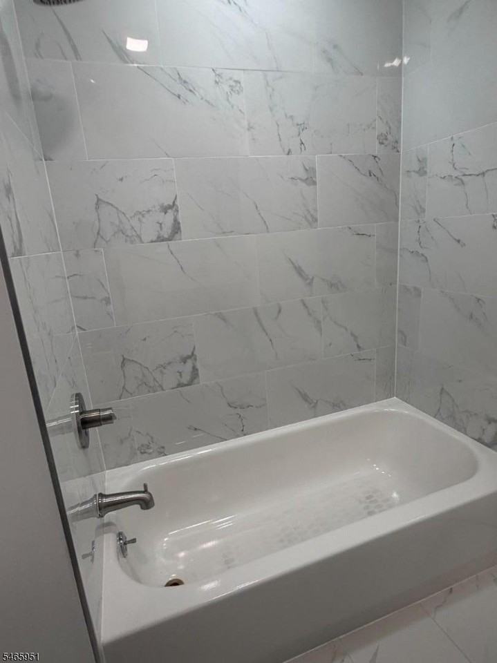 795-797 Summer Ave #4 - Photo 6 of 7