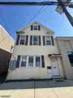 featured image of 304 W Westfield Ave #1