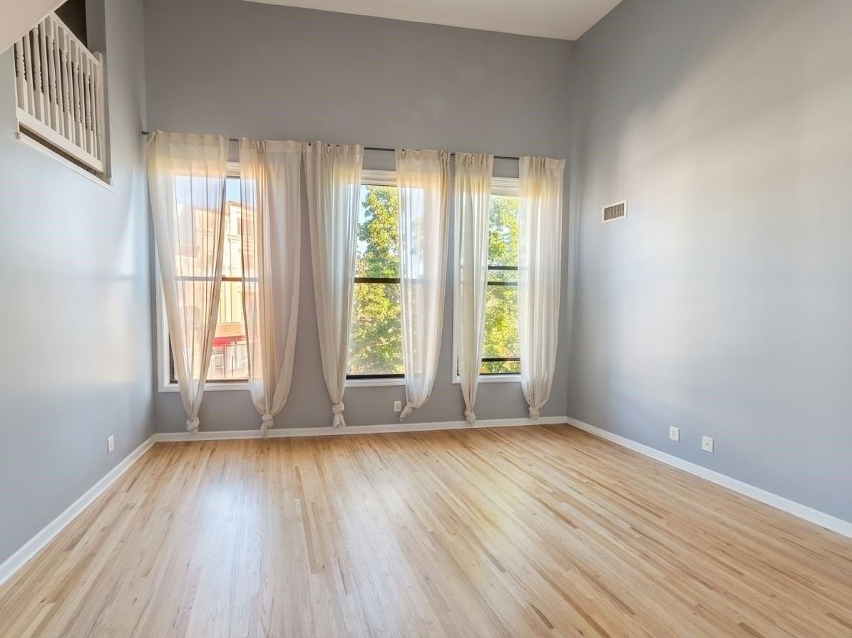 9 Park Ave #2A - Photo 5 of 20