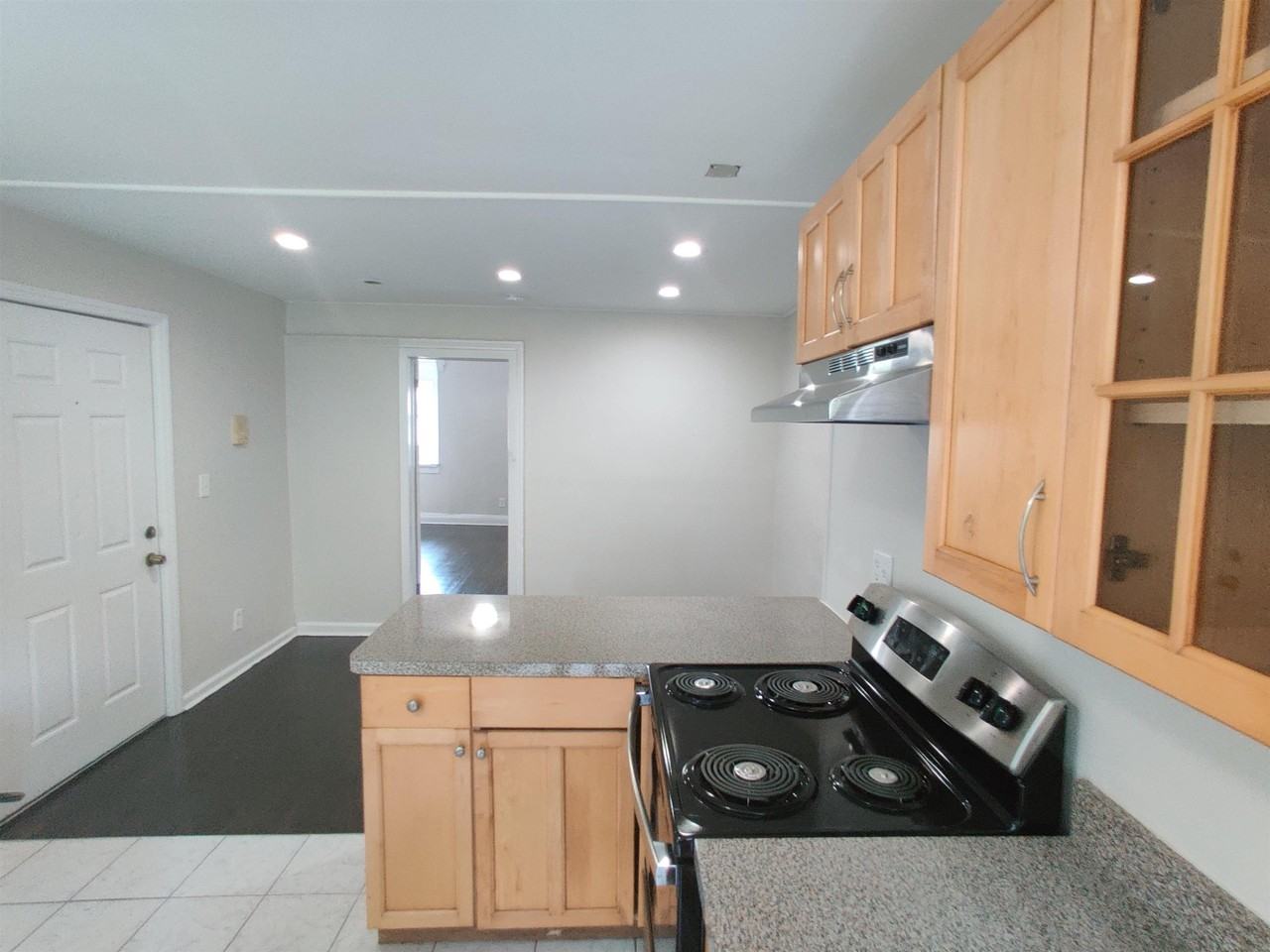 826 Grand St #4 - Photo 2 of 5