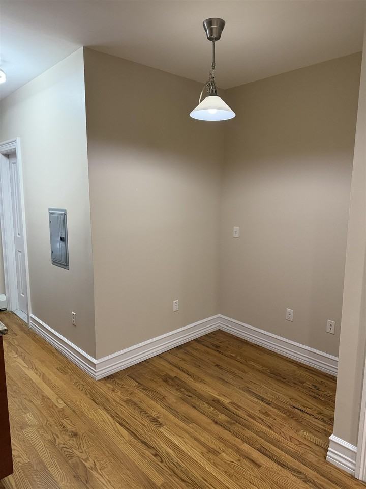 630 Grand St #2L - Photo 3 of 9