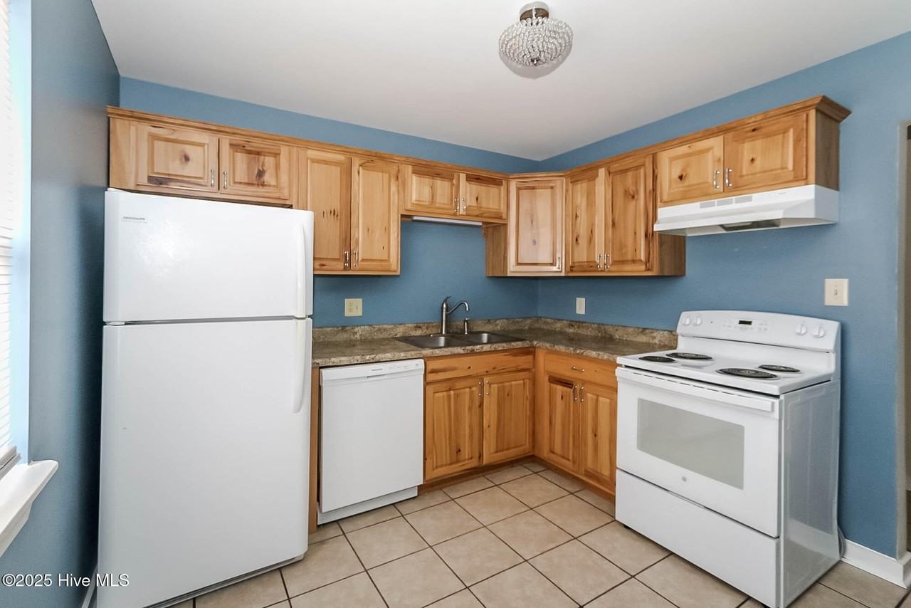 201 Shipman Rd #E20 - Photo 6 of 12