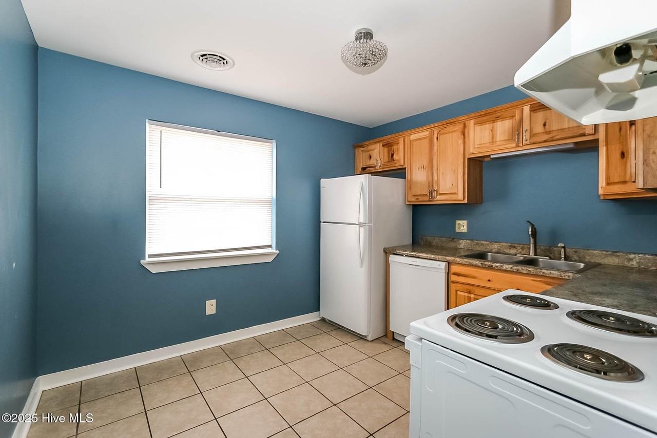 201 Shipman Rd #E20 - Photo 7 of 12