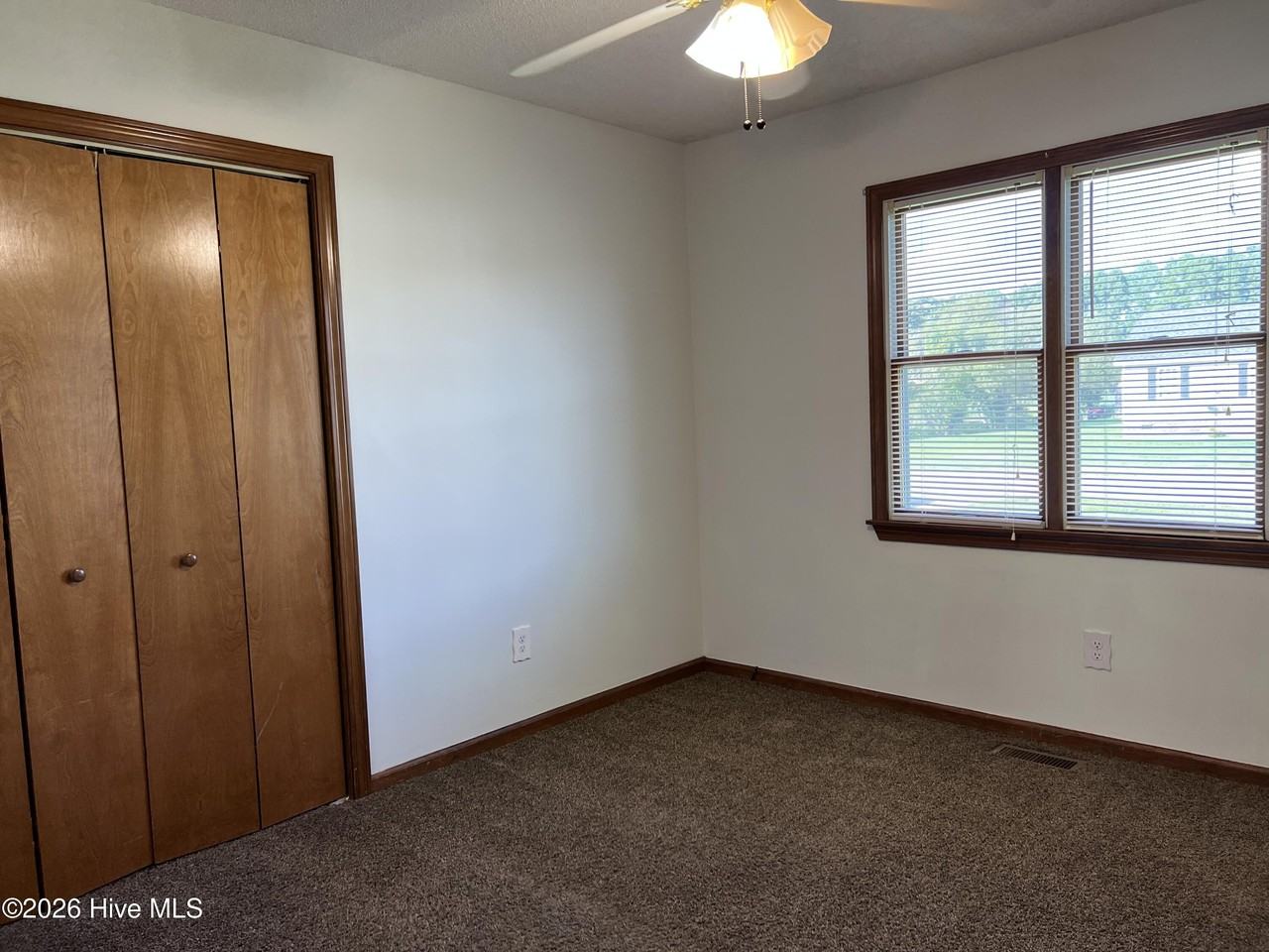 120 Northbanks Rd - Photo 6 of 9