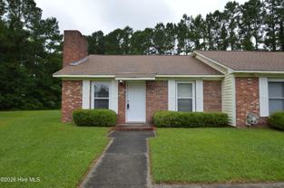 137 Windsor Ct - Photo 1 of 1