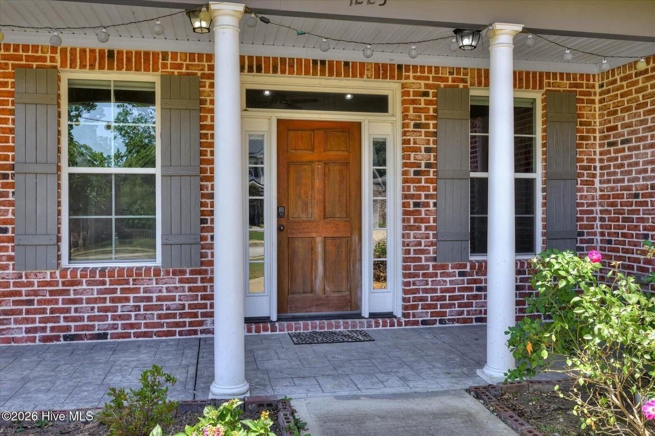 1223 Arcilla Pt - Photo 5 of 50