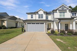 featured image of 3052 Candlelight Dr