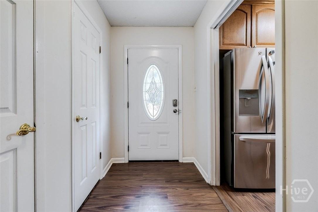 1417 Whitfield Park Cir - Photo 4 of 31