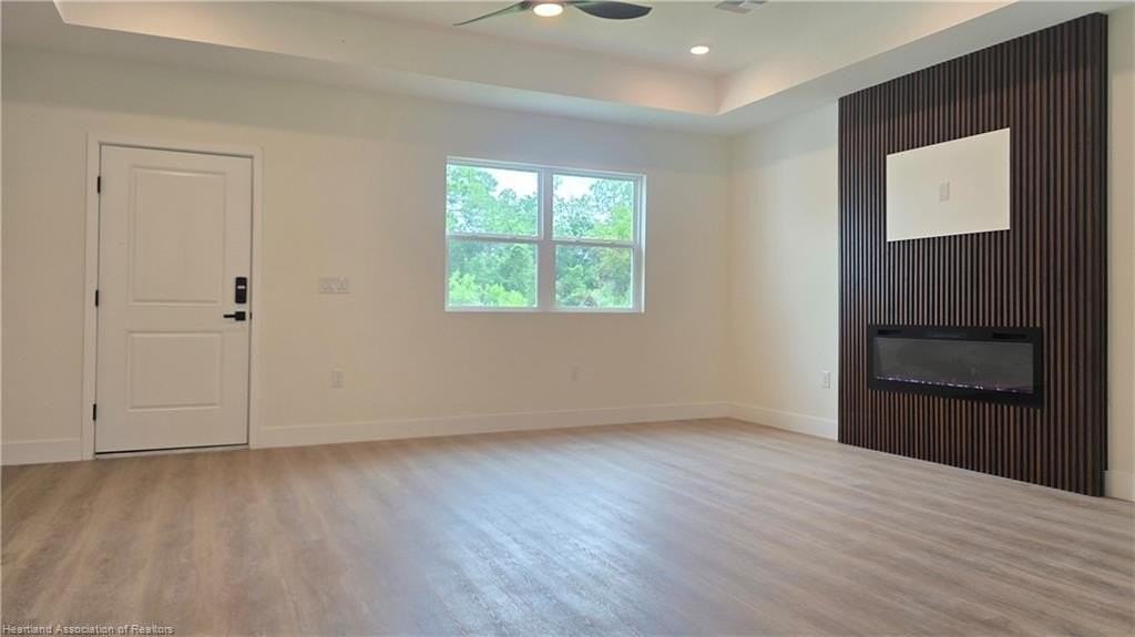 4225 Gerona Ave - Photo 5 of 45