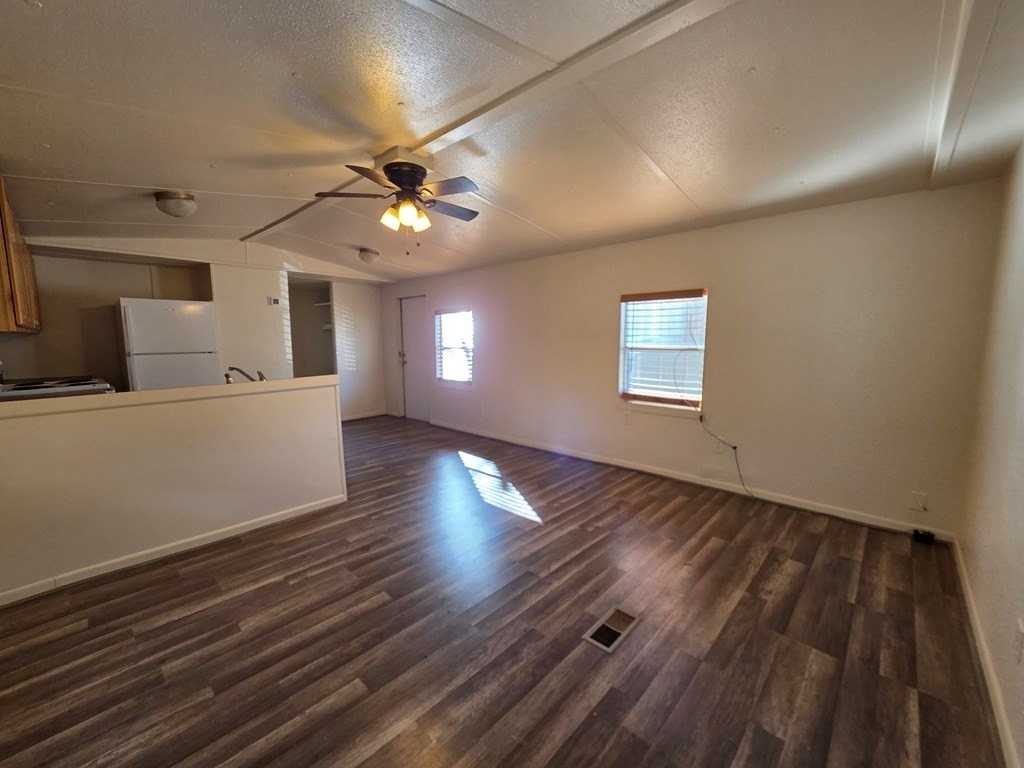 104 Clark St Apt C - Photo 3 of 13