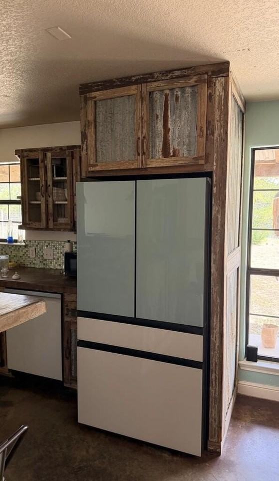 209 Cave Springs Dr - Photo 2 of 6