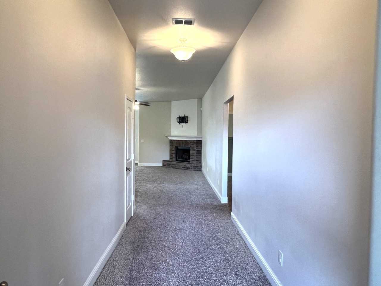 2107 136th St - Photo 3 of 22
