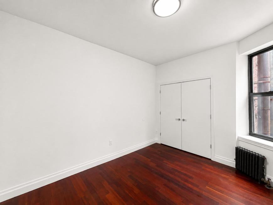 601 W 137th St - Photo 6 of 10