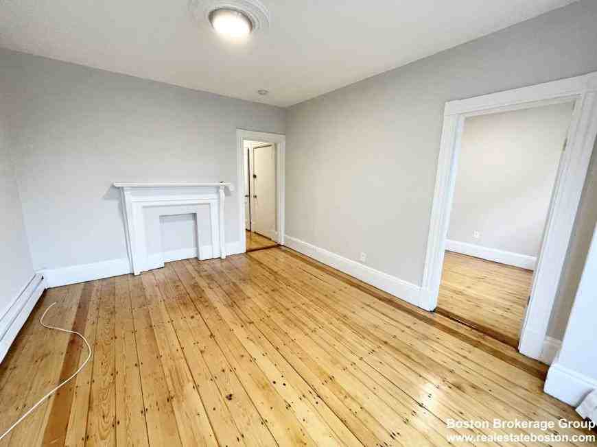 1584 Tremont St - Photo 4 of 9