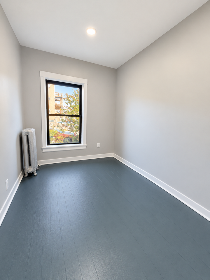 1349 W Grace St - Photo 5 of 8
