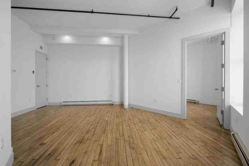 1381 Myrtle Ave - Photo 3 of 10