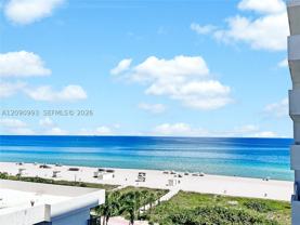 5825 Collins Ave #8E - Photo 1 of 1