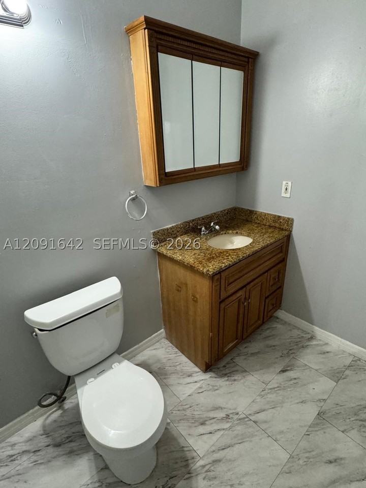 7321 Fairway Blvd #1 - Photo 7 of 11