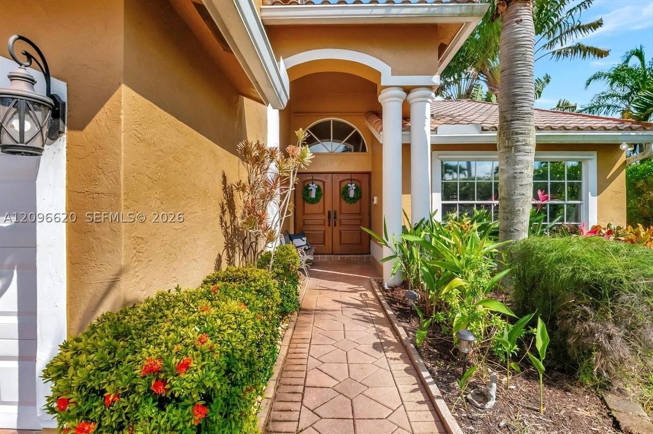 19314 King Palm Ct #19314 - Photo 3 of 50