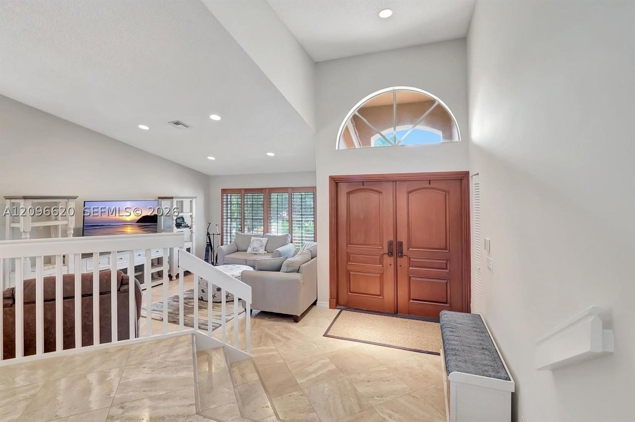 19314 King Palm Ct #19314 - Photo 4 of 50