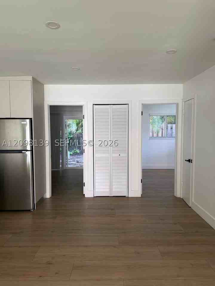 3970 Sw 58th St #3 - Photo 5 of 18