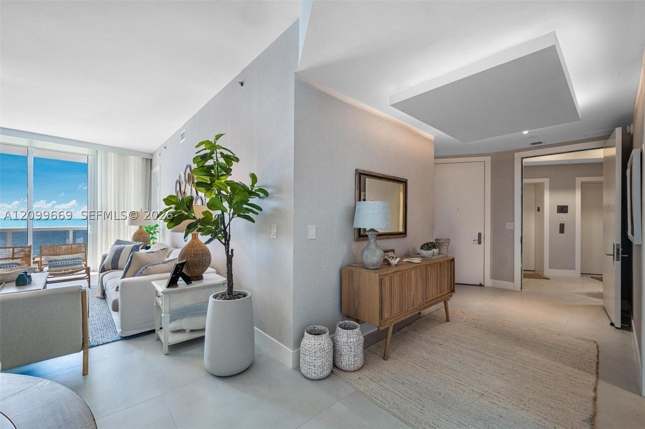 16001 Collins Ave #1007 - Photo 3 of 29