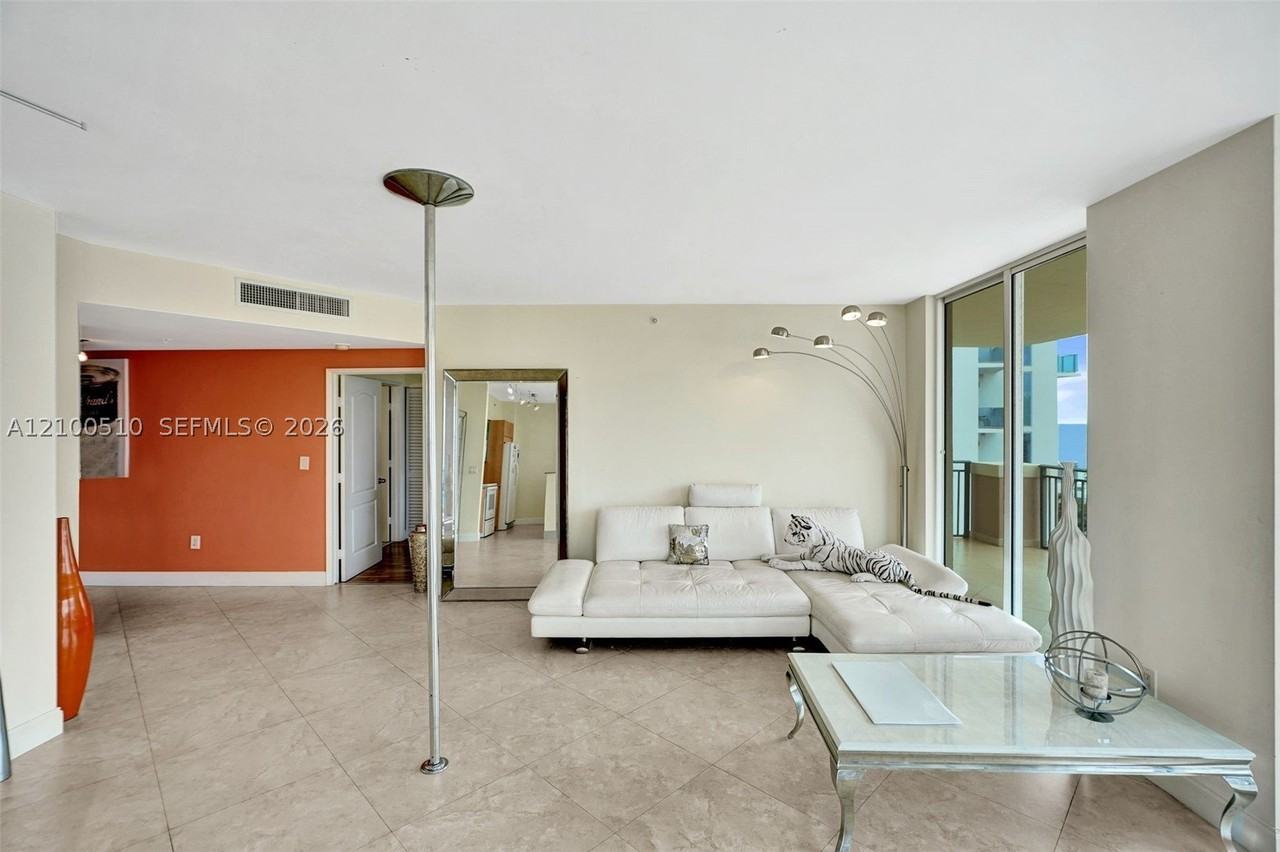 17555 Atlantic Blvd #UPH2 - Photo 6 of 50