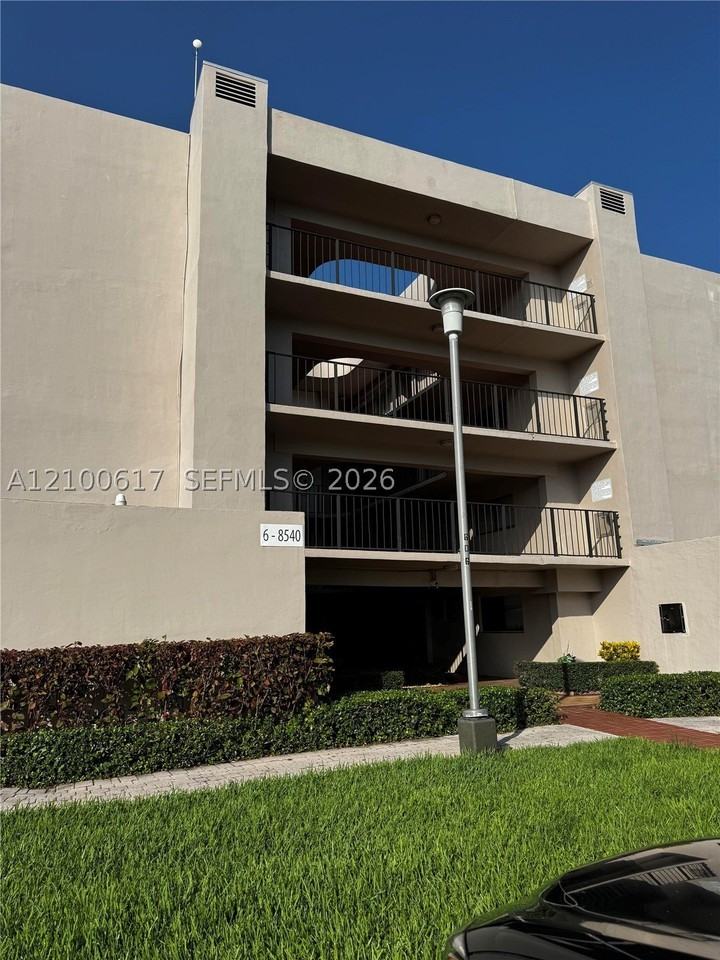 8540 Sw 133rd Avenue Rd #424 - Photo 7 of 10