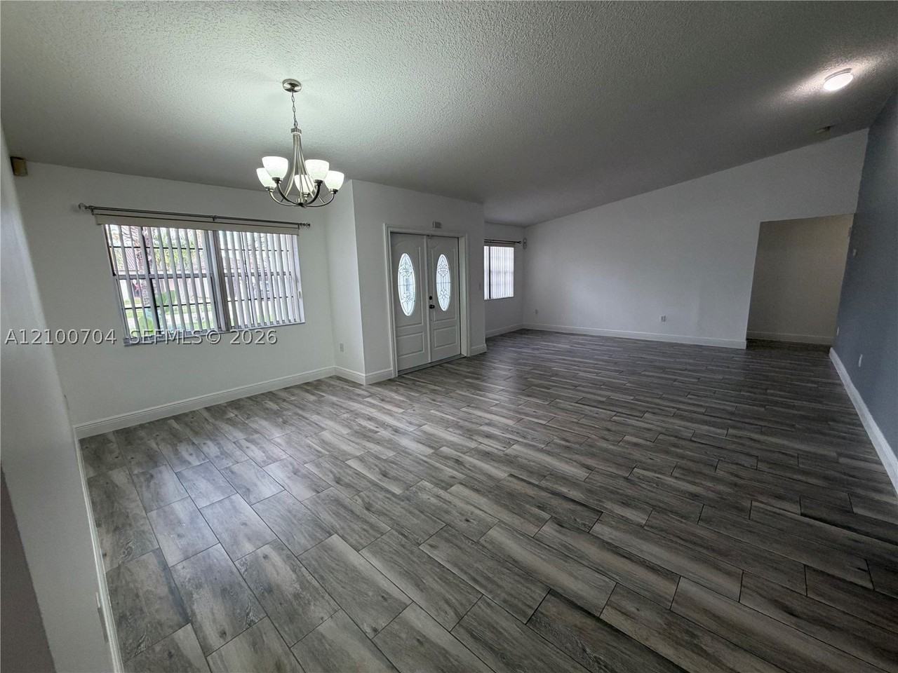 15244 Sw 171st St - Photo 6 of 37
