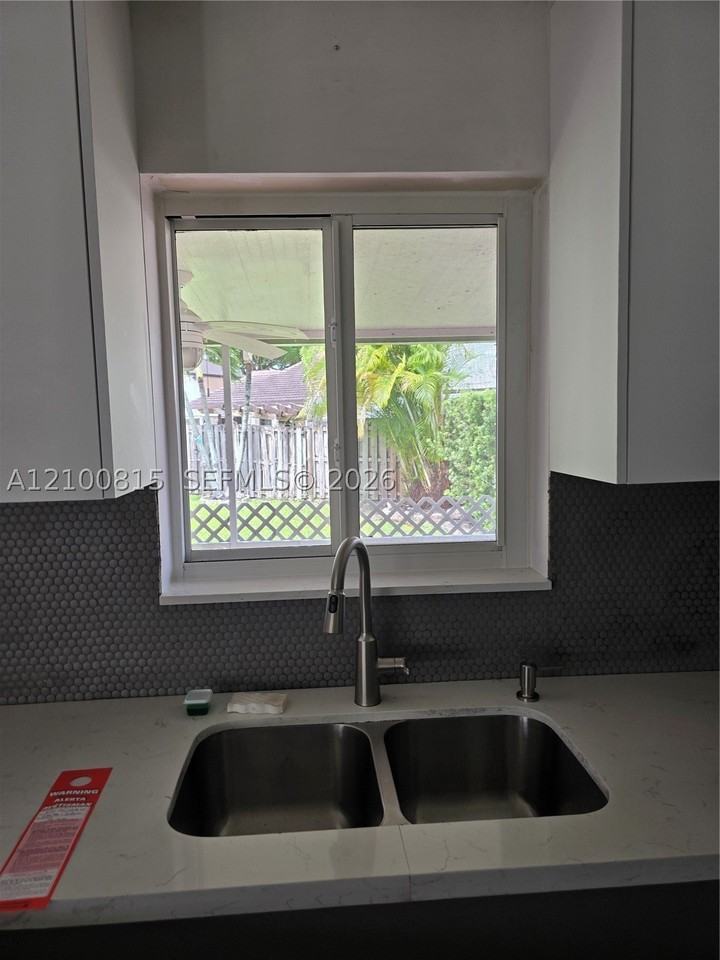 8120 Sw 148th Ct #0 - Photo 4 of 27