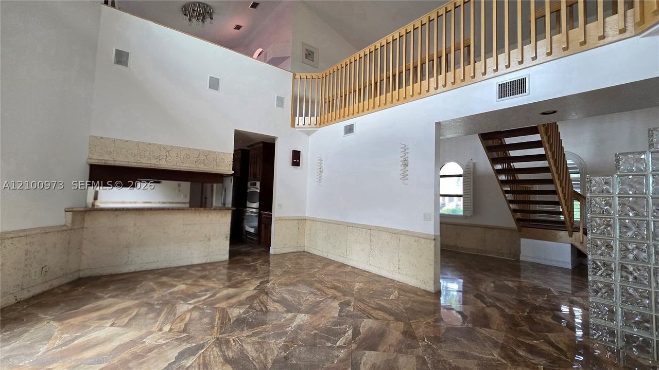 741 Tyler St #0 - Photo 6 of 48