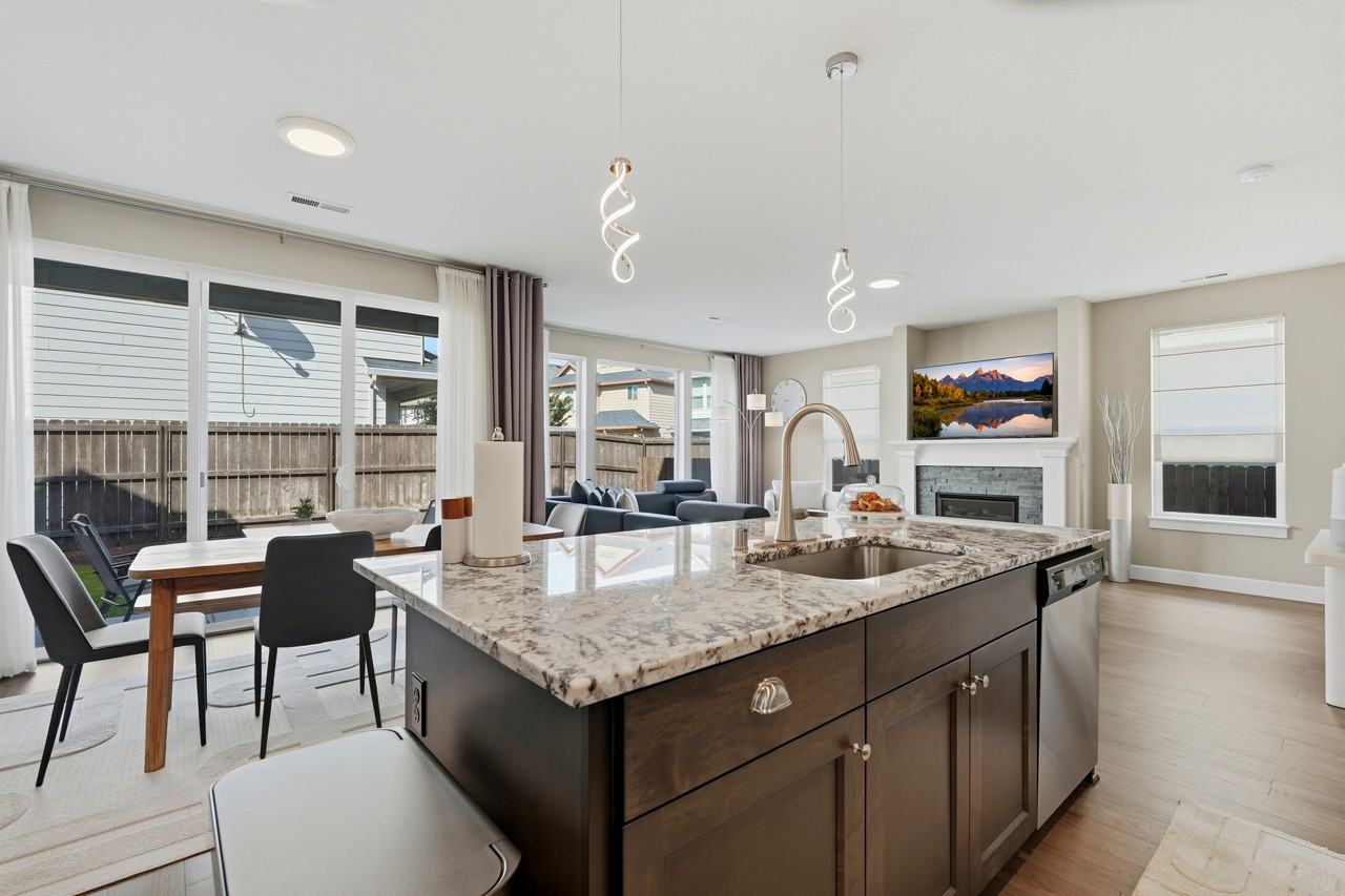 7358 S 13th St #1 - Photo 5 of 19