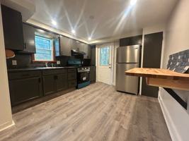 featured image of 174 Woodlawn Ave #174B