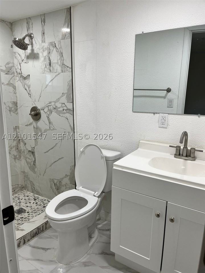 20737 Nw 41st Avenue Rd - Photo 5 of 6