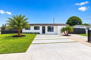 featured image of 4900 Nw 179th St #1