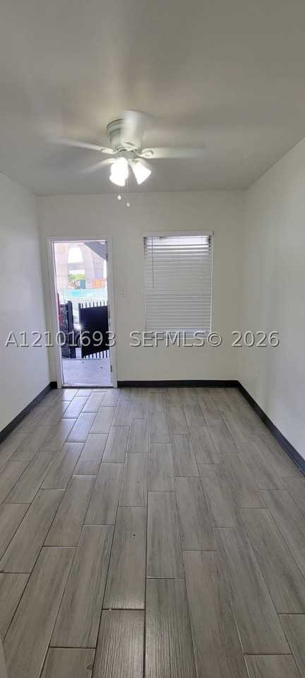 140 Nw 13th St #148 - Photo 4 of 15