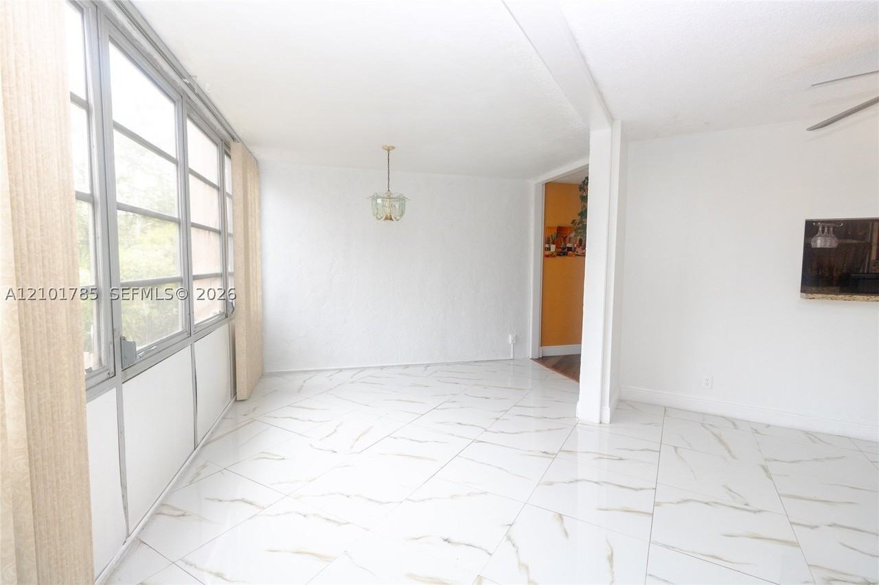 3100 N Pine Island Rd #207 - Photo 5 of 15