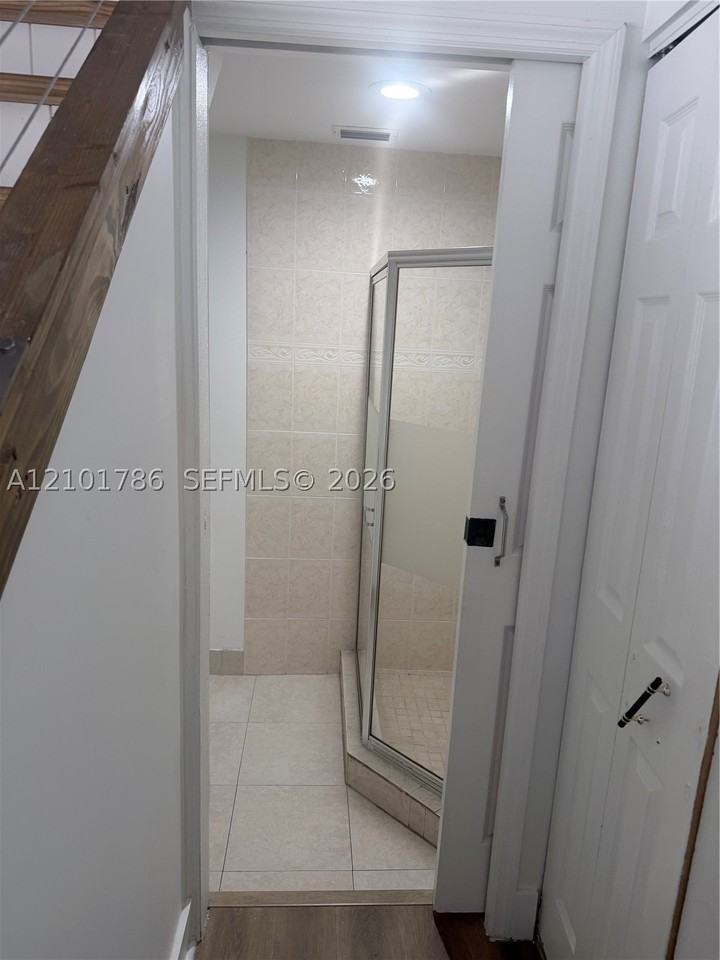 849 Nw 81st Ave #4 - Photo 5 of 7