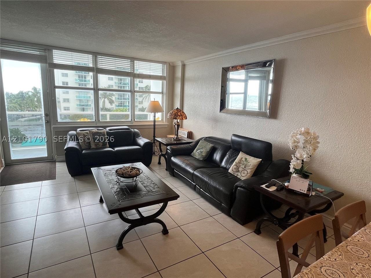3725 S Ocean Dr #406 - Photo 6 of 15