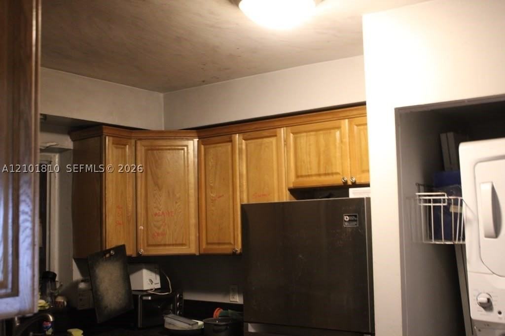 12327 Ne 6th Ave #1-5 - Photo 3 of 8