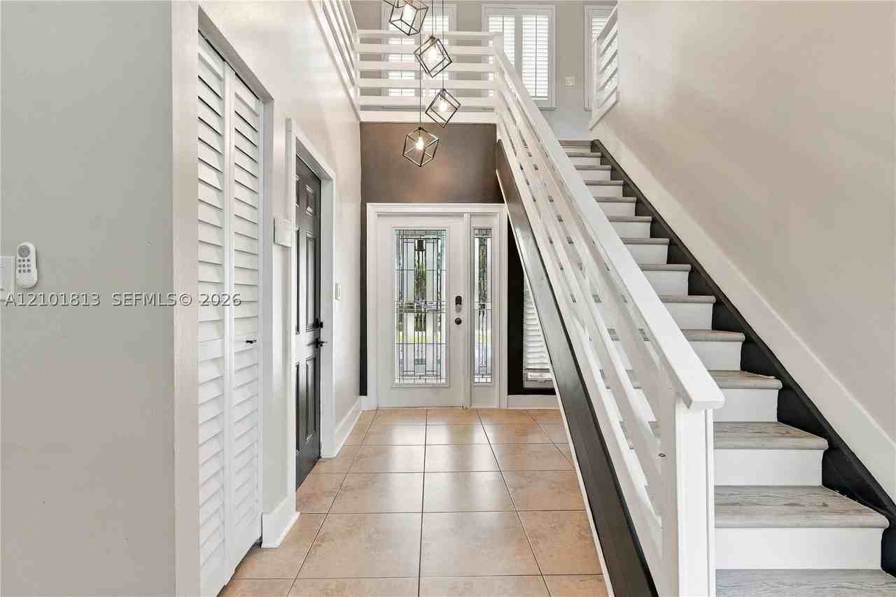 13912 Sw 103rd Ter #0 - Photo 4 of 37